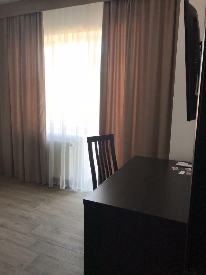 Neopolis Ξενοδοχείο Polyana  Εξωτερικό φωτογραφία