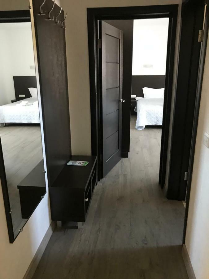 Neopolis Ξενοδοχείο Polyana  Εξωτερικό φωτογραφία