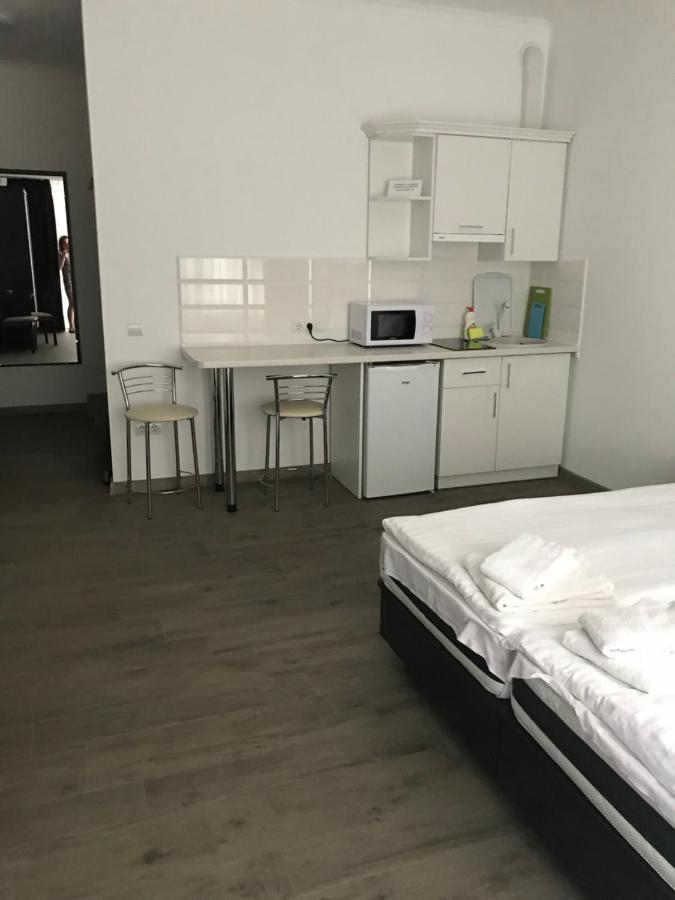 Neopolis Ξενοδοχείο Polyana  Εξωτερικό φωτογραφία